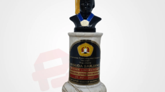 pastung wisuda custom